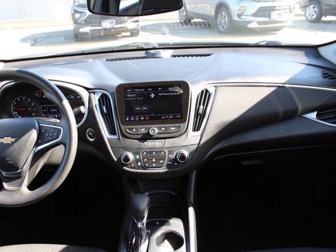 Used 2023 Chevrolet Malibu LT image 22