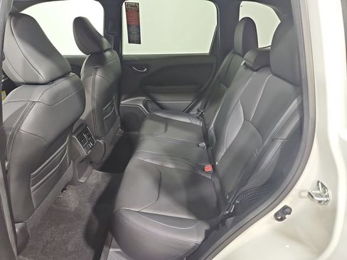 New 2026 Subaru Forester Touring AWD/4WD image 25