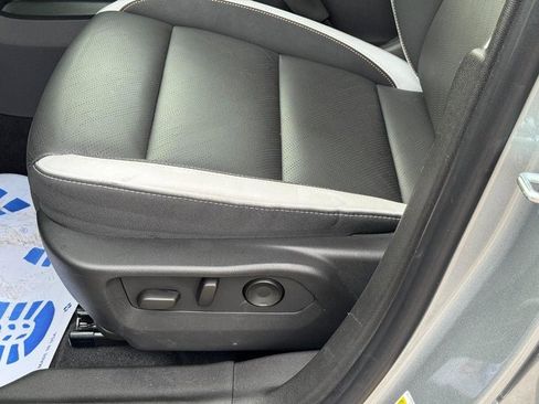 Used 2024 Buick Envision Sport Touring image 22