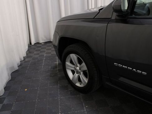 Used 2014 Jeep Compass Latitude image 24