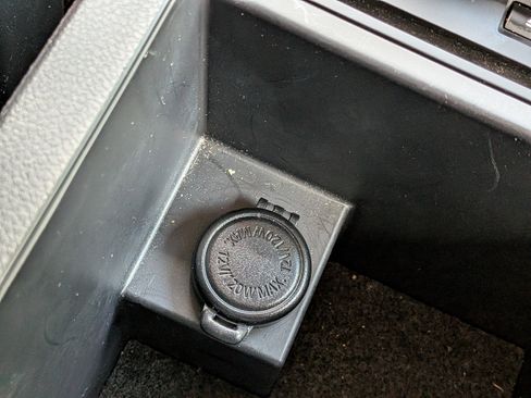 Used 2022 Subaru Outback Premium image 33