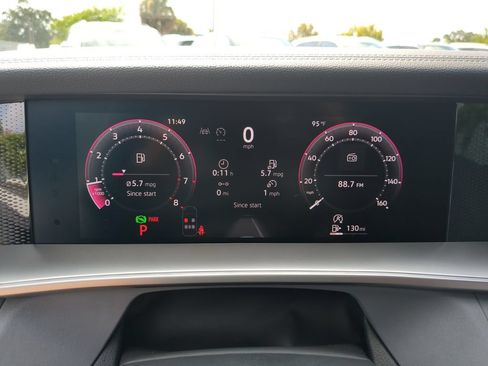 Certified 2026 Volkswagen Tiguan SE R-Line FWD image 32