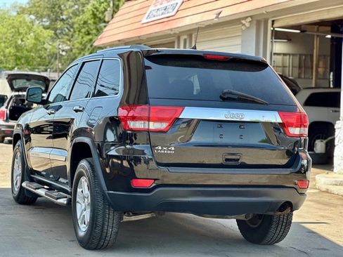 Used 2012 Jeep Grand Cherokee Laredo w/ Laredo E Group AWD/4WD image 8