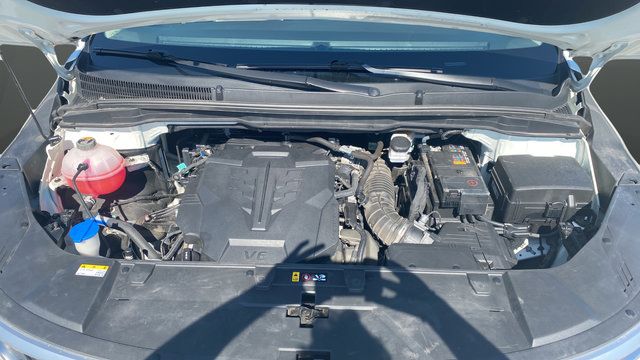 Certified 2024 Kia Carnival EX FWD image 28