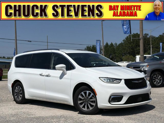 Used 2021 Chrysler Pacifica Touring-L FWD image 1