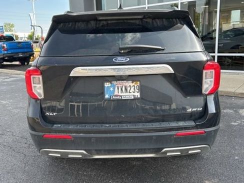 Used 2023 Ford Explorer XLT w/ Equipment Group 202A AWD/4WD image 6