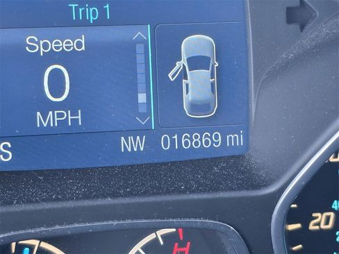 Used 2015 Ford Escape S image 24