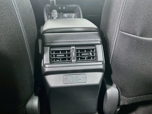 Used 2025 Honda Accord SE image 27