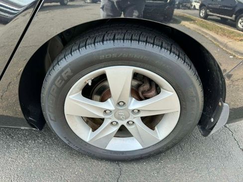 Used 2013 Hyundai Elantra GLS w/ Preferred Pkg image 22