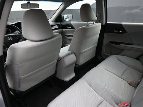 Used 2016 Honda Accord LX image 17
