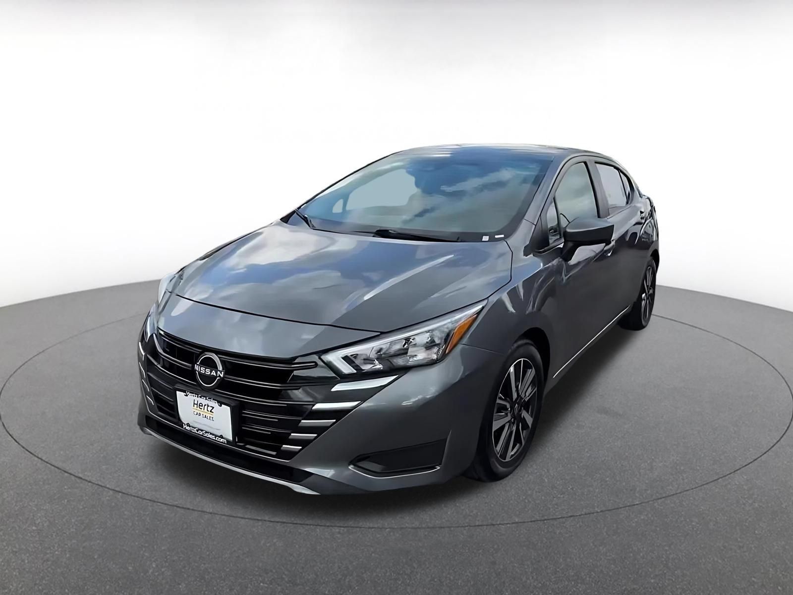 Used 2025 Nissan Versa SV FWD image 6