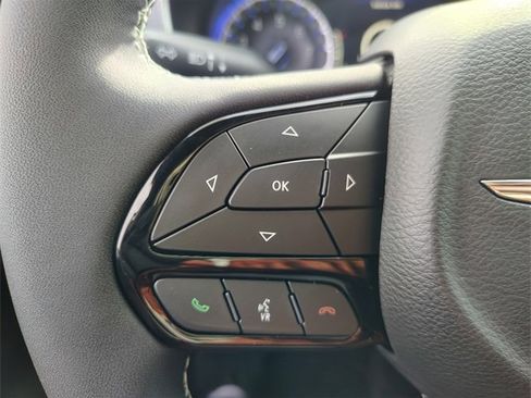 New 2026 Chrysler Pacifica Limited w/ Uconnect Theater Family Group image 19