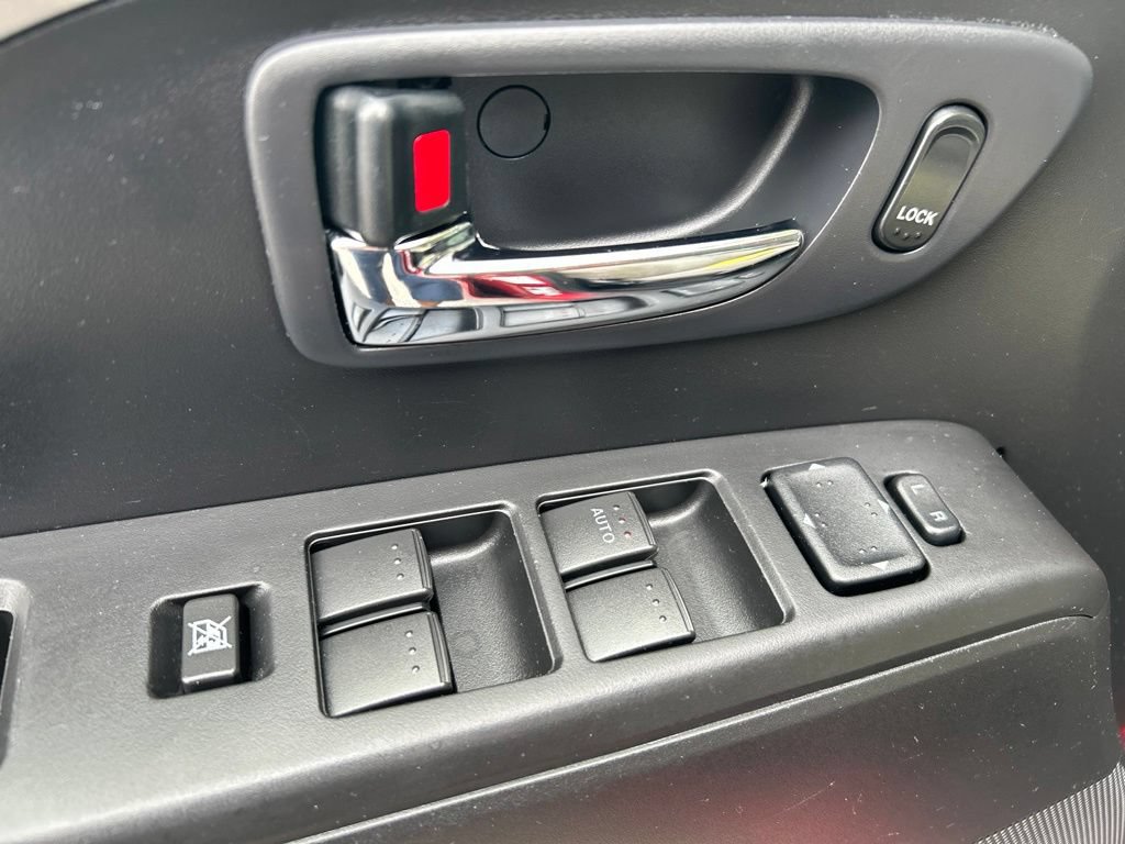 Used 2014 MAZDA MAZDA5 Sport FWD image 13