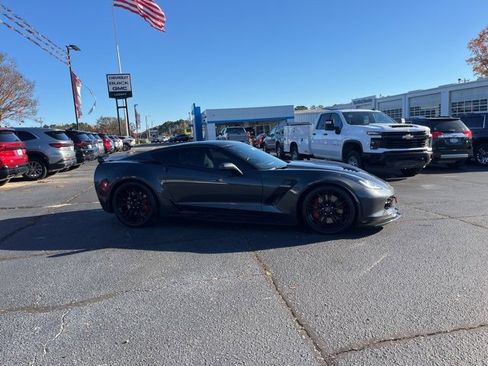 Used 2017 Chevrolet Corvette Z06 image 2