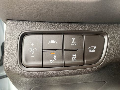 Used 2020 Hyundai Santa Fe SEL w/ Convenience Package image 27