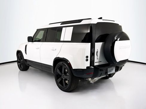 New 2026 Land Rover Defender 110 X-Dynamic SE AWD/4WD image 5