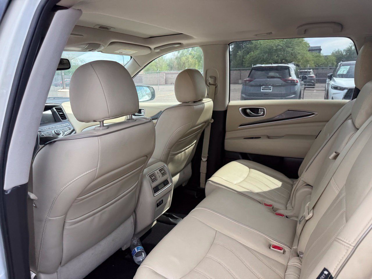 Used 2020 INFINITI QX60 Luxe w/ Essential Package FWD image 12