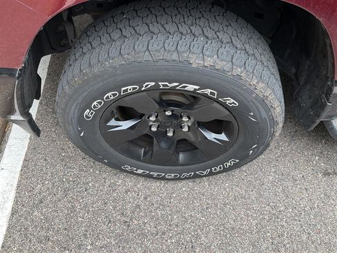 Used 2022 RAM 1500 Big Horn AWD/4WD image 6