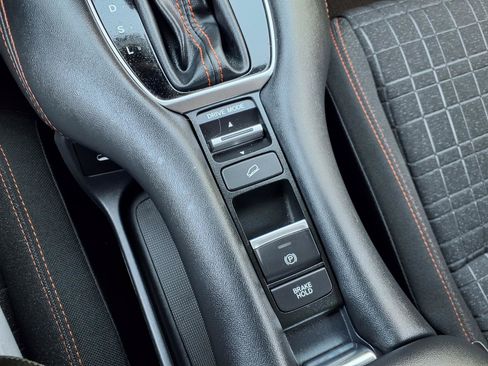 Used 2025 Honda HR-V Sport image 25