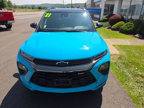 Used 2021 Chevrolet TrailBlazer RS w/ Sun and Liftgate Package AWD/4WD image 7