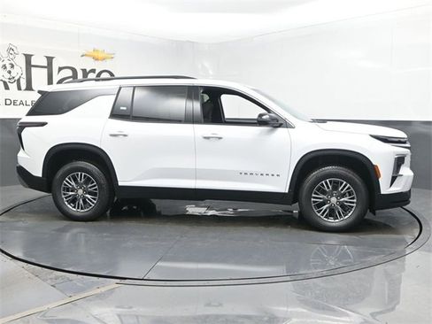 New 2026 Chevrolet Traverse LT w/ LPO, Floor Liner Package image 1