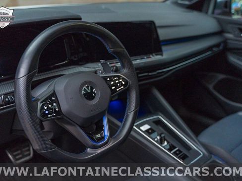 Used 2022 Volkswagen Golf R image 2