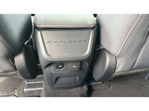 New 2026 Ford Explorer Active AWD/4WD image 21