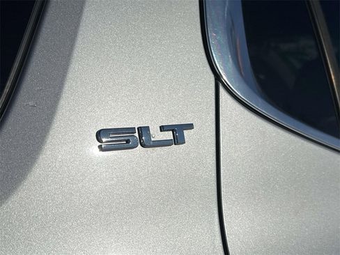 Used 2018 GMC Acadia SLT image 6