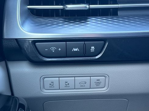 Used 2024 Kia Carnival SX Prestige image 43