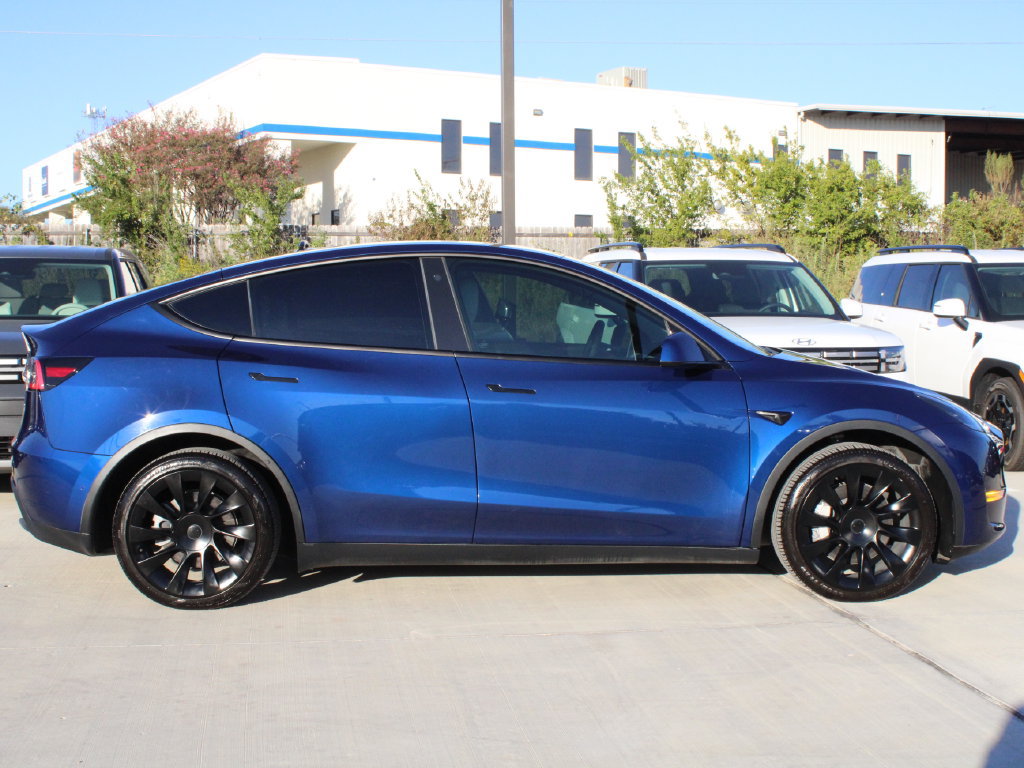 Used 2021 Tesla Model Y Long Range AWD/4WD image 13