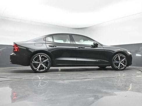 Used 2023 Volvo S60 B5 Ultimate w/ Protection Package Premier FWD image 41