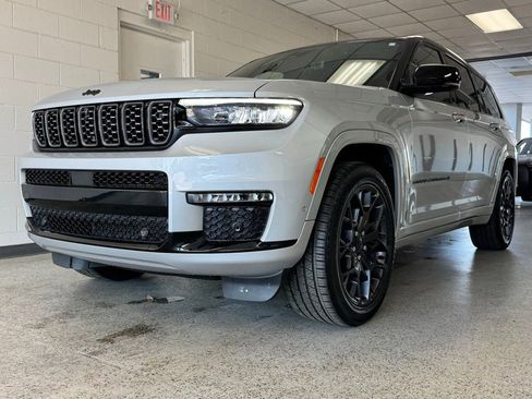 Certified 2024 Jeep Grand Cherokee L Summit AWD/4WD image 27