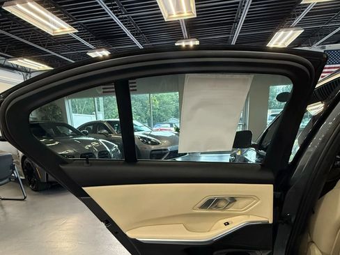 Used 2020 BMW 330i Sedan w/ Driving Assistance Package image 18