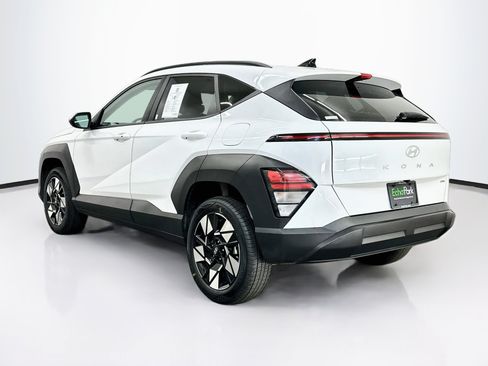 Used 2025 Hyundai Kona SEL AWD/4WD image 5