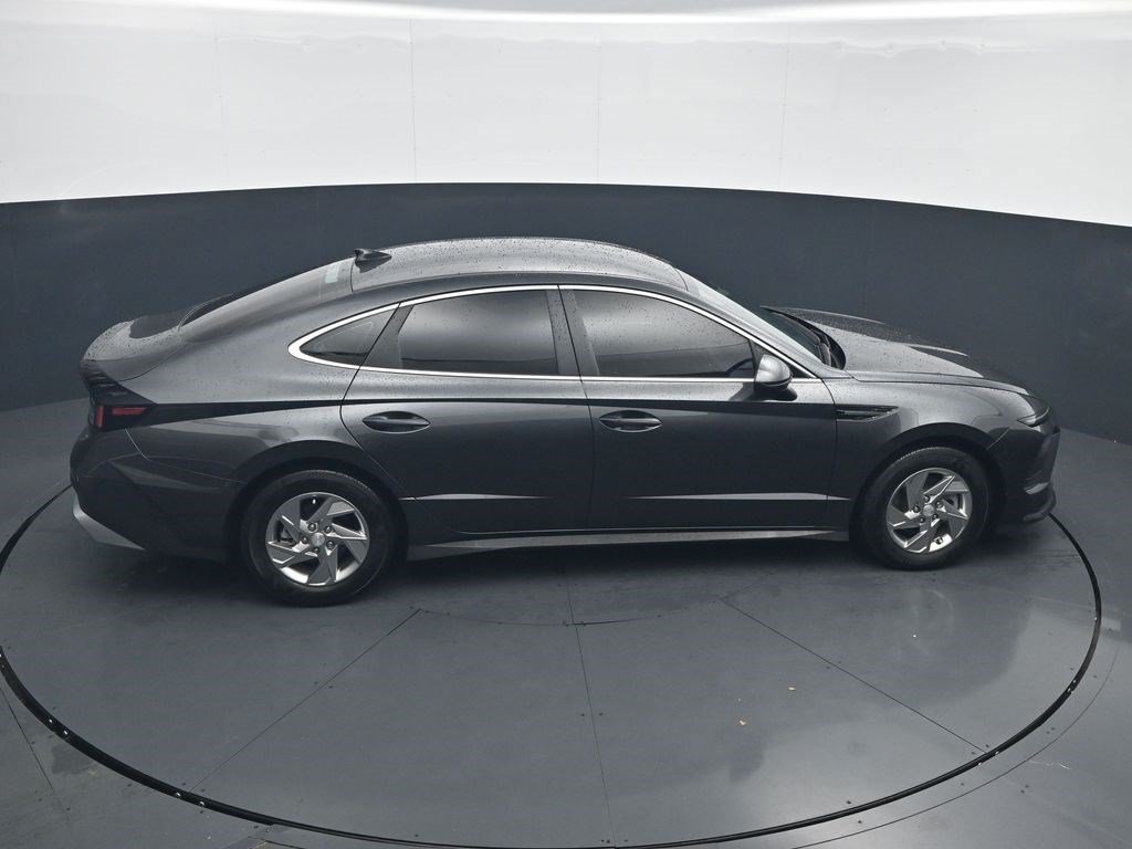Used 2025 Hyundai Sonata SE FWD image 27