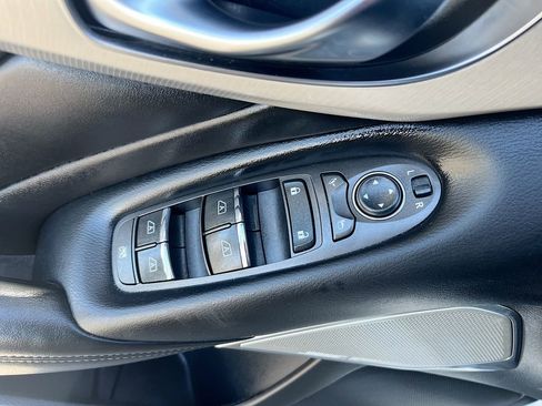 Used 2022 INFINITI Q50 Luxe w/ Cargo Package RWD image 17