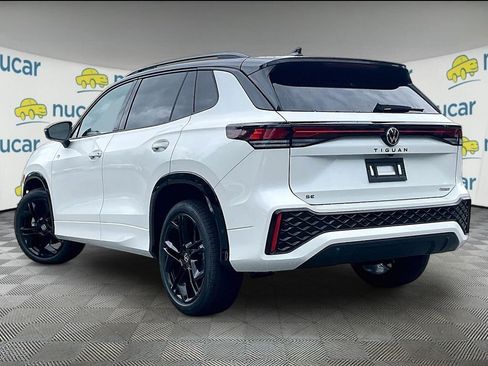 New 2026 Volkswagen Tiguan SE R-Line AWD/4WD image 5