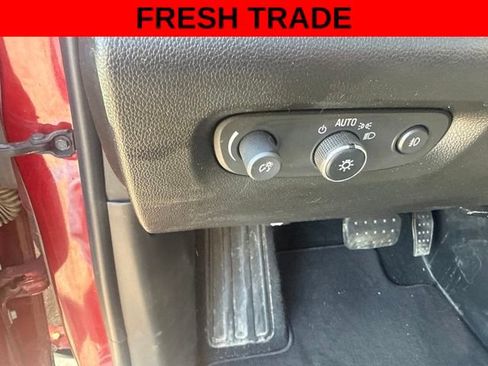 Used 2018 Chevrolet Traverse LT AWD/4WD image 16