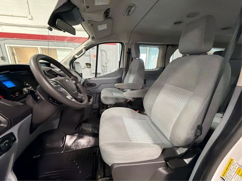 Used 2015 Ford Transit 350 XLT RWD image 9
