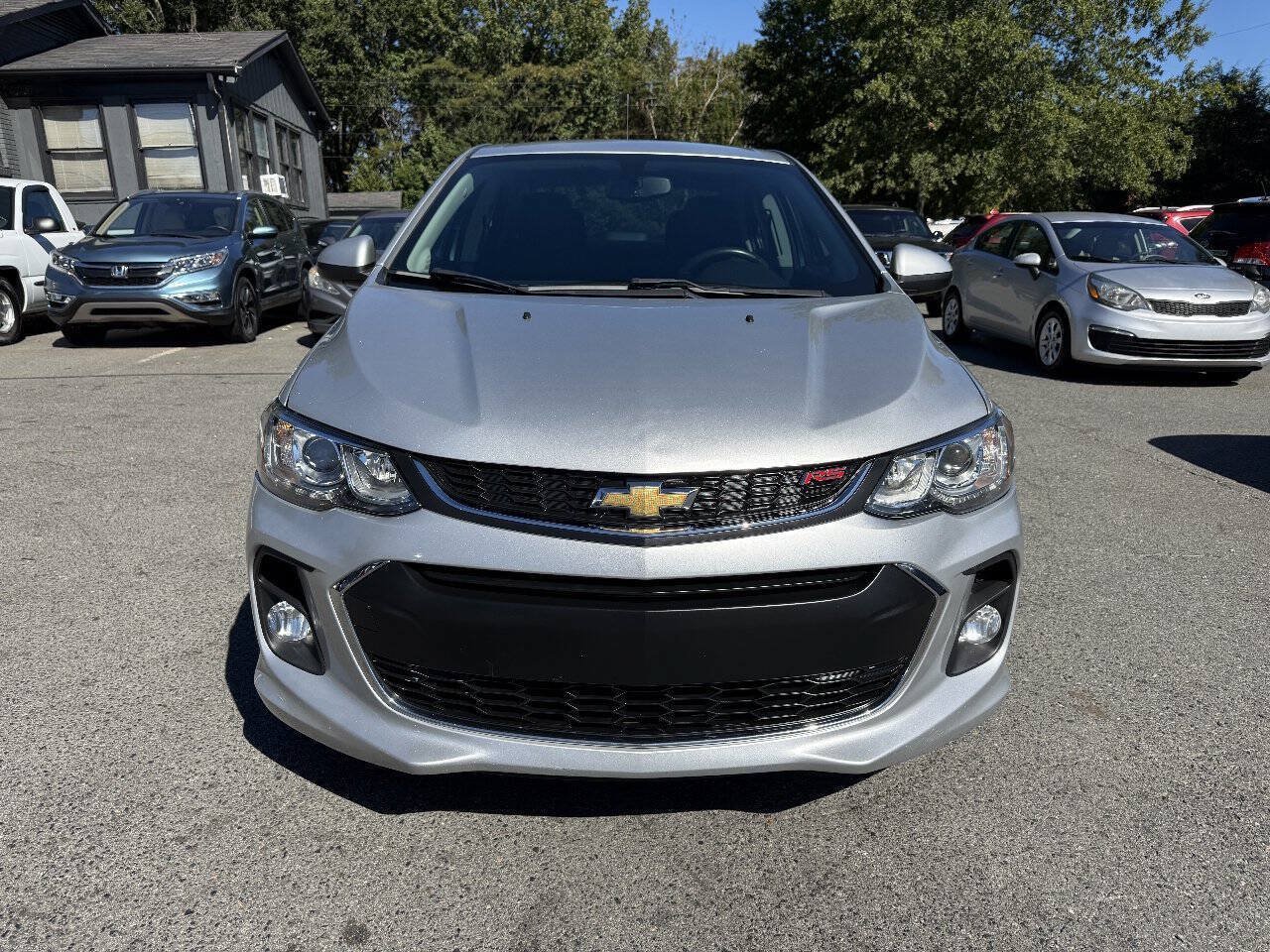 Used 2017 Chevrolet Sonic LT w/ Convenience Package FWD image 3