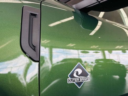 Used 2025 Ford Bronco Sport Outer Banks AWD/4WD image 16