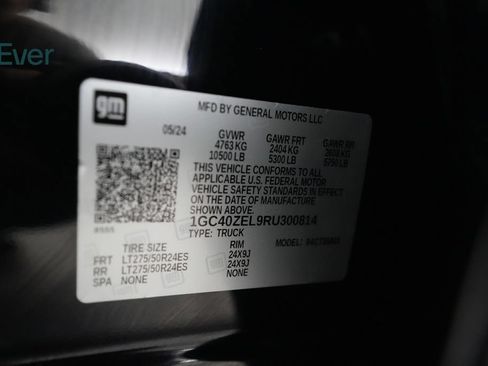 Used 2024 Chevrolet Silverado EV RST AWD/4WD image 24