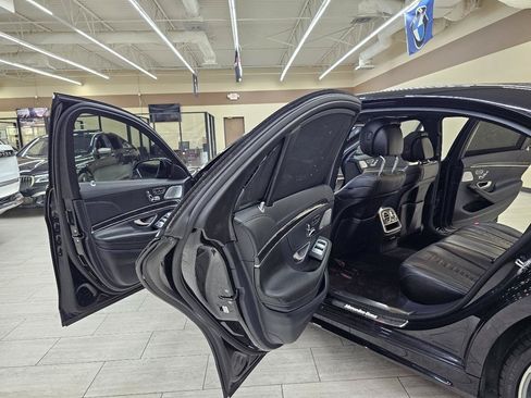 Used 2020 Mercedes-Benz S 560 Sedan image 16