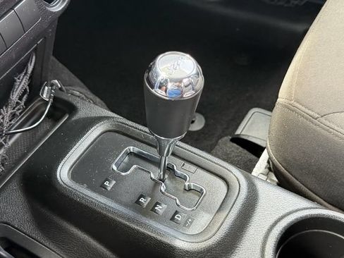 Used 2016 Jeep Wrangler Sport w/ Quick Order Package 24S AWD/4WD image 23