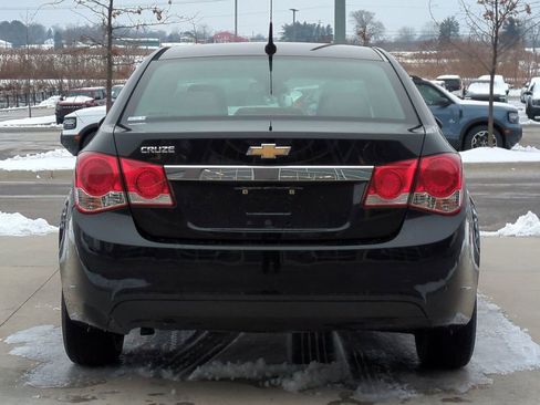 Used 2011 Chevrolet Cruze LS w/ Connectivity Package image 5