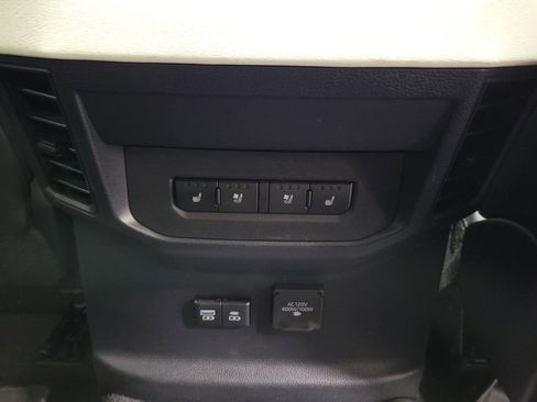 Used 2023 Toyota Tundra Capstone AWD/4WD image 27
