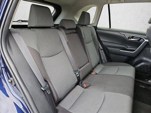 Used 2025 Toyota RAV4 XLE AWD/4WD image 20