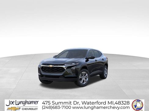 New 2026 Chevrolet Trax LS FWD image 8