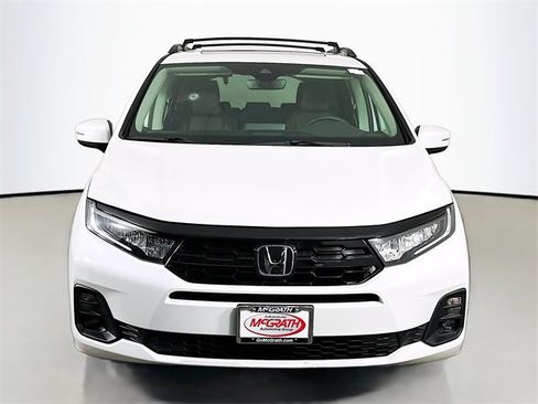 Certified 2026 Honda Odyssey Touring image 17