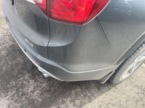 Used 2019 GMC Acadia SLE image 12